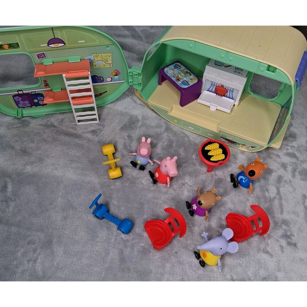 Peppa Pig Peppa's Caravan Playset